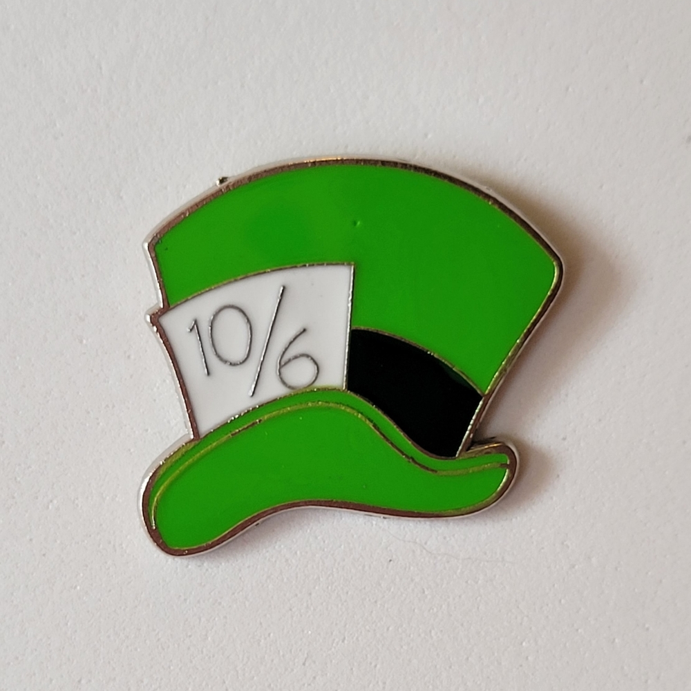 ✴️ 4/$25 Mad Hatter's Hat Pin 125438 Alice in Wonderland Pin Set